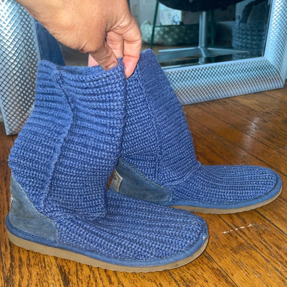 Vintage Ugg Crochet Boots Size 6 - Picture 3 of 12